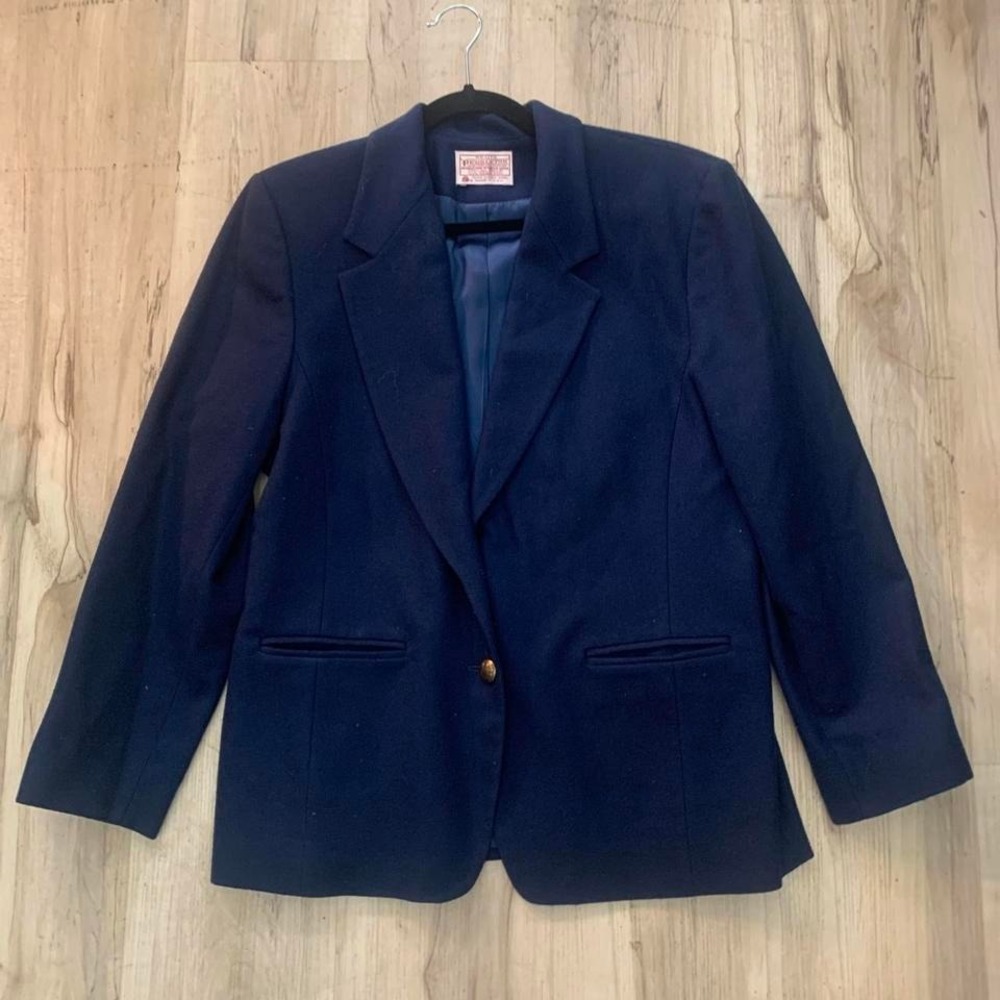 Vintage navy blue Pendleton petite wool blazer with gold buttons